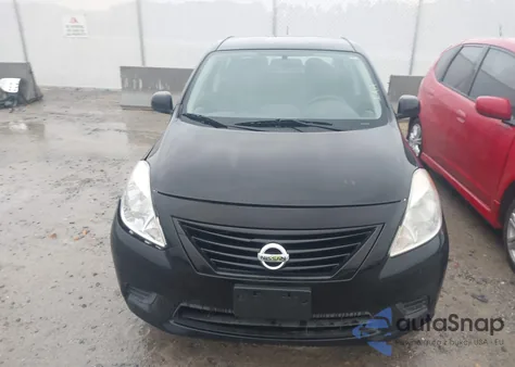 2012 Nissan Versa 1.6 S z USA, uszkodzony, nr VIN 3N1CN7AP5CL914841